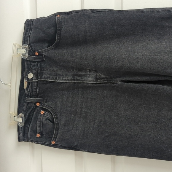 Levi's Premium Ribcage Bell - Picture 2 of 9